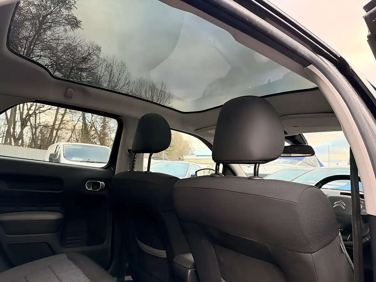 Used 2018 Citroen C4 Cactus Flair Grey - Interior and Exterior details 19