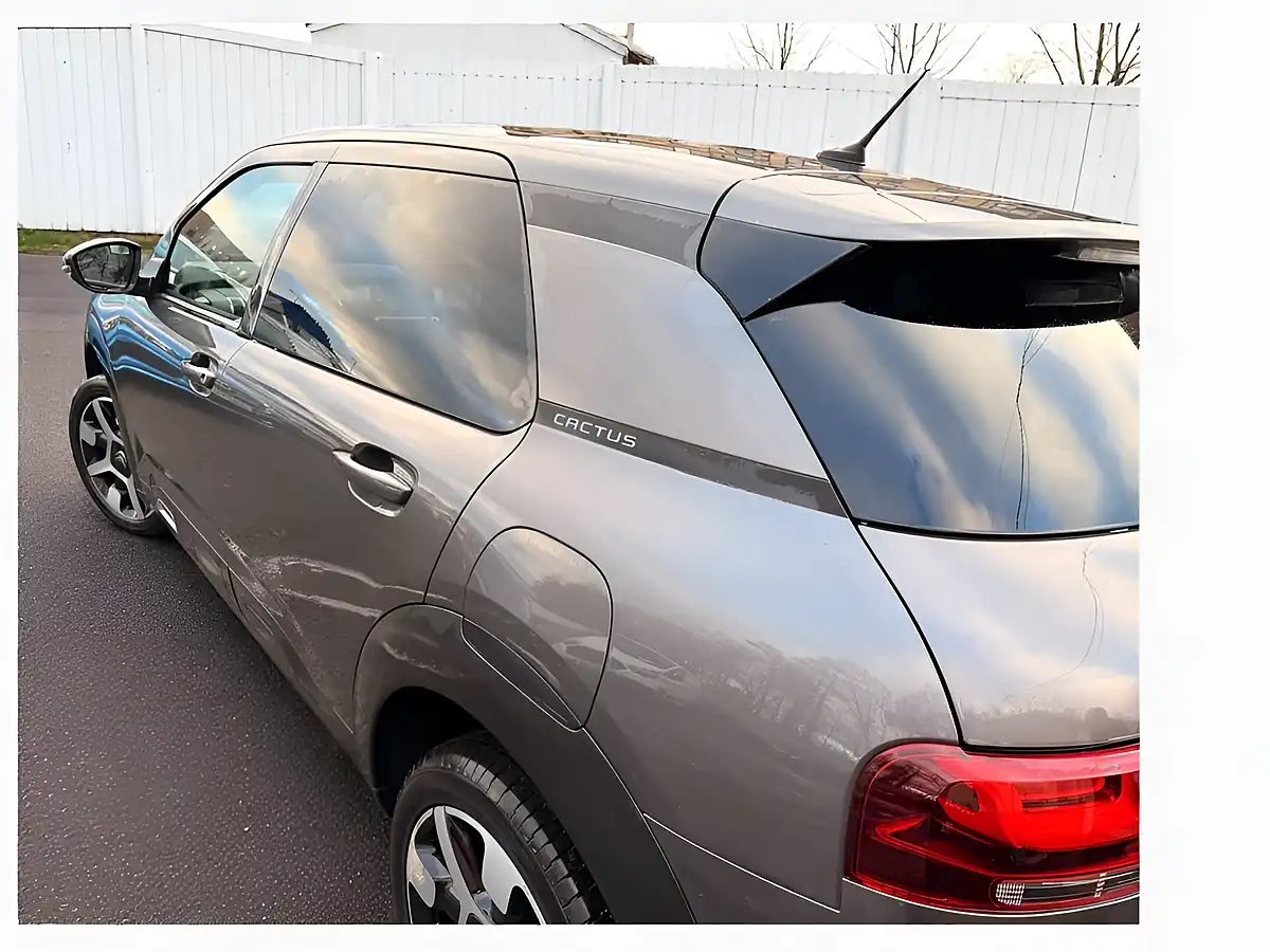 Used 2018 Citroen C4 Cactus Flair Grey - Interior and Exterior details 8