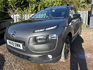 Used 2018 Citroen C4 Cactus Flair Grey - Interior and Exterior details 5