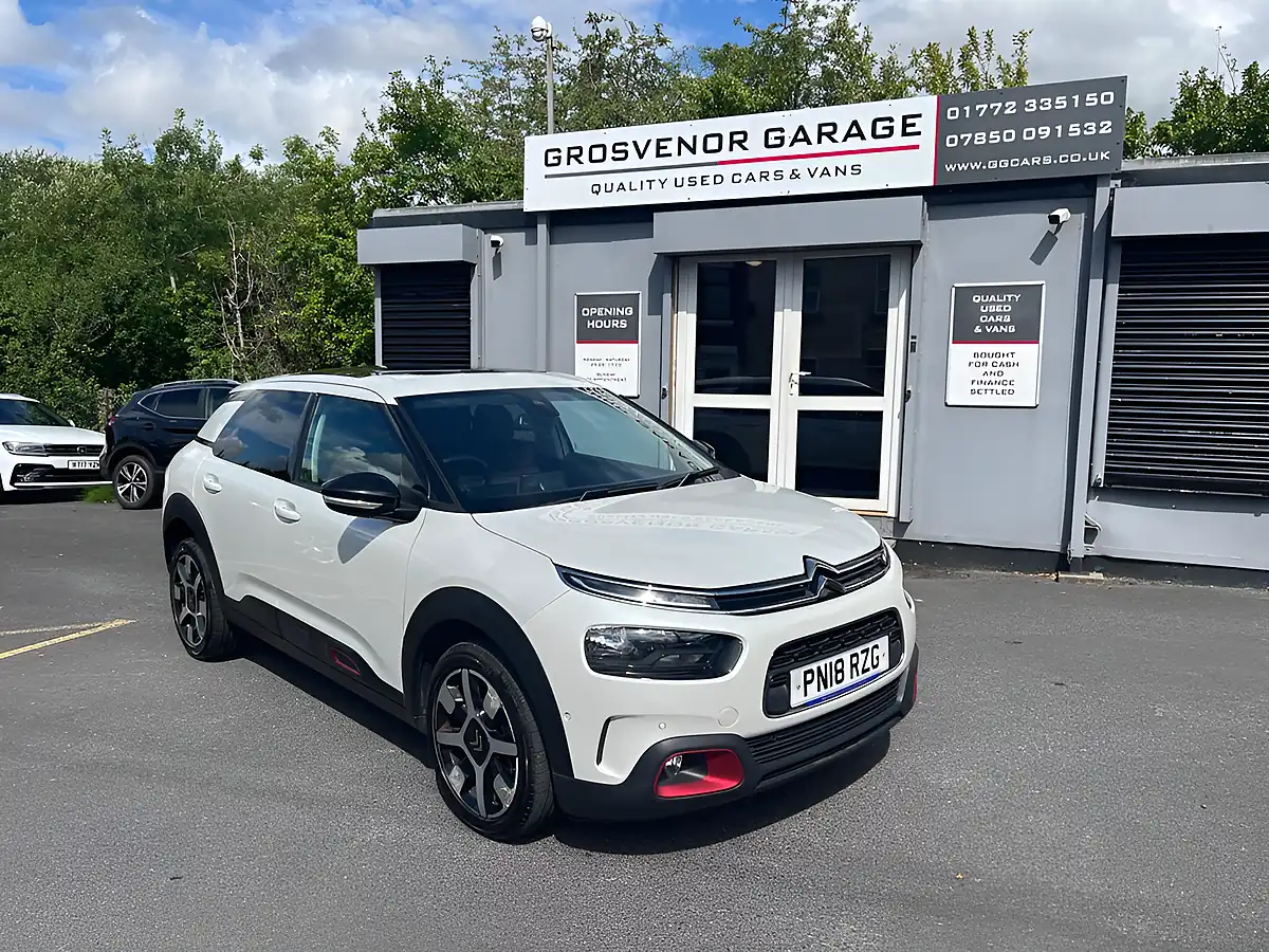 Used 2018 Citroen C4 Cactus Flair Pearl White - Front View