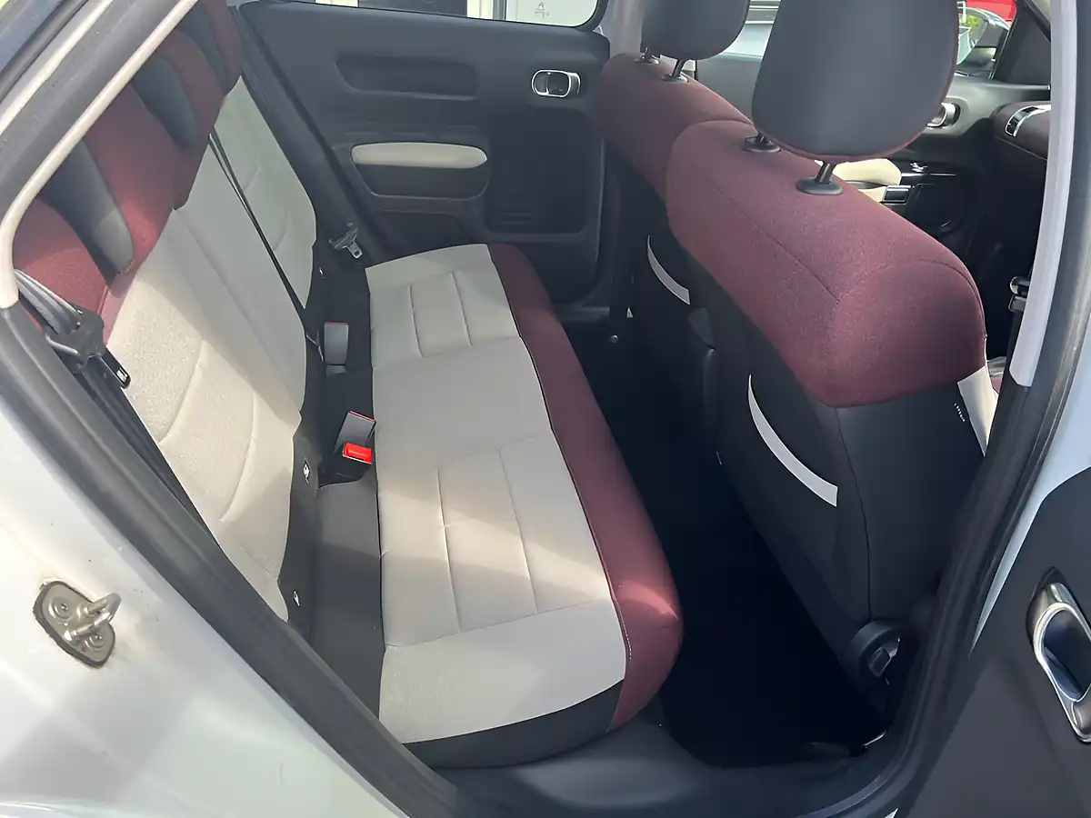 Used 2018 Citroen C4 Cactus Flair Pearl White - Interior and Exterior details 11