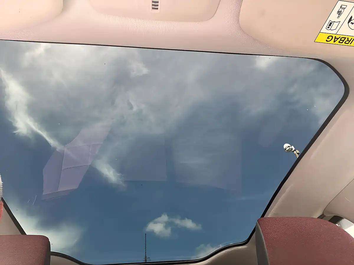 Used 2018 Citroen C4 Cactus Flair Pearl White - Interior and Exterior details 20