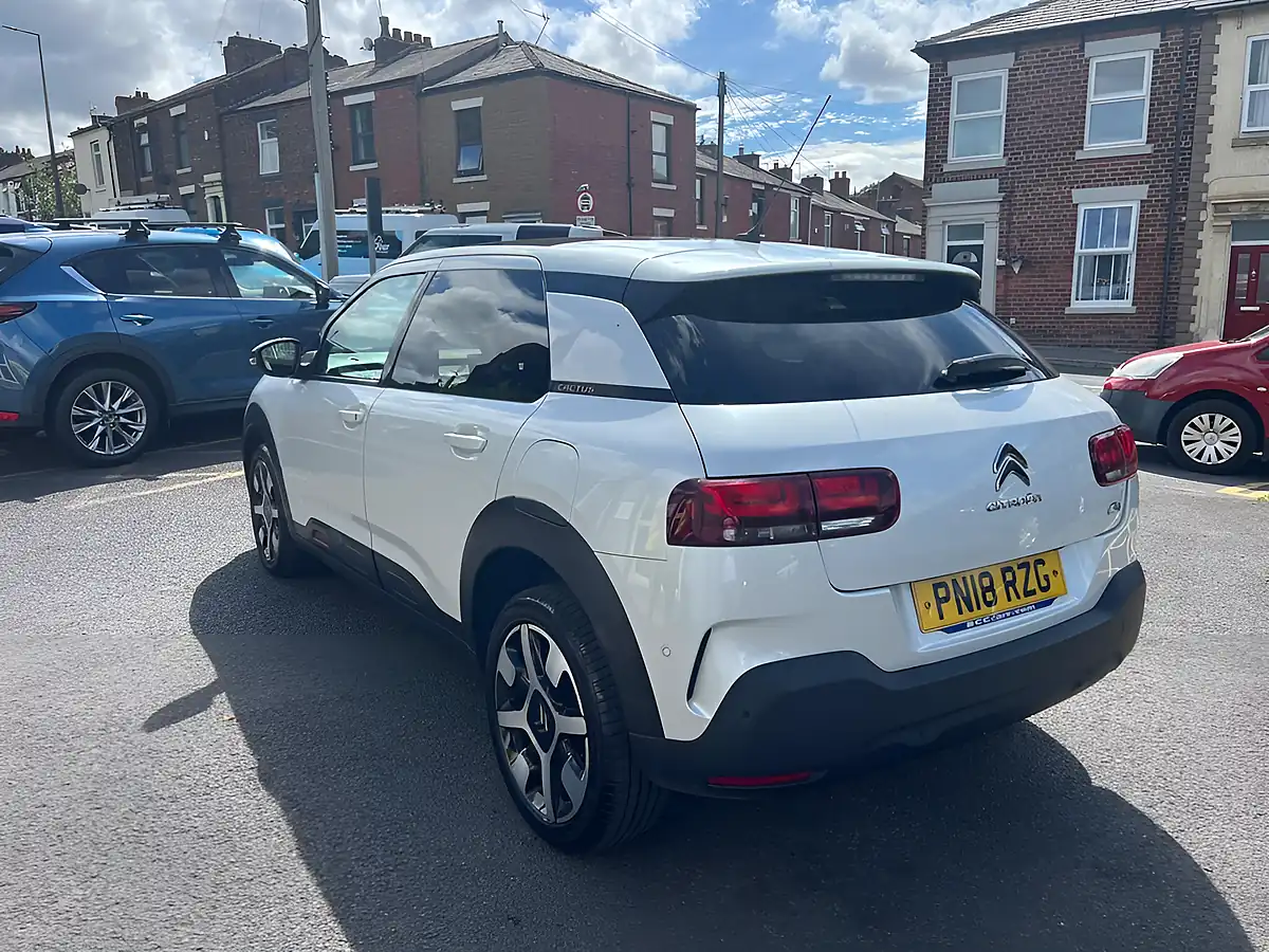 Used 2018 Citroen C4 Cactus Flair Pearl White - Interior and Exterior details 5