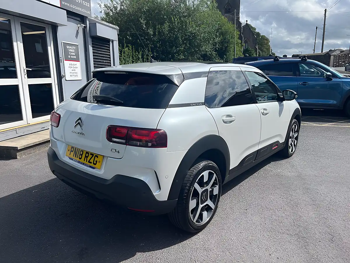 Used 2018 Citroen C4 Cactus Flair Pearl White - Interior and Exterior details 7