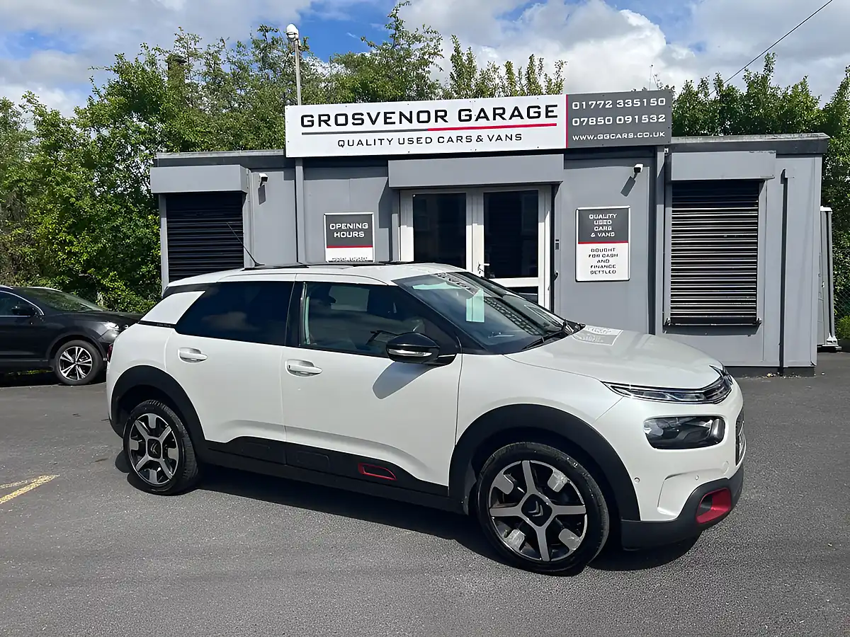 Used 2018 Citroen C4 Cactus Flair Pearl White - Interior and Exterior details 8