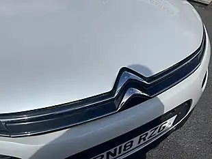 Used 2018 Citroen C4 Cactus Flair Pearl White - Interior and Exterior details 9