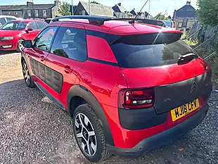 Used 2018 Citroen C4 Cactus Flair Red - Interior and Exterior details 10