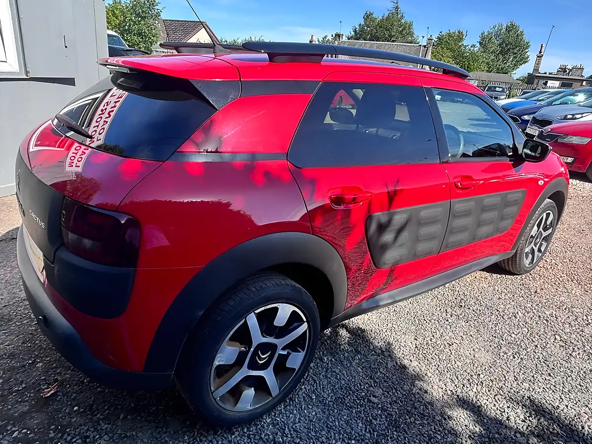 Used 2018 Citroen C4 Cactus Flair Red - Interior and Exterior details 14