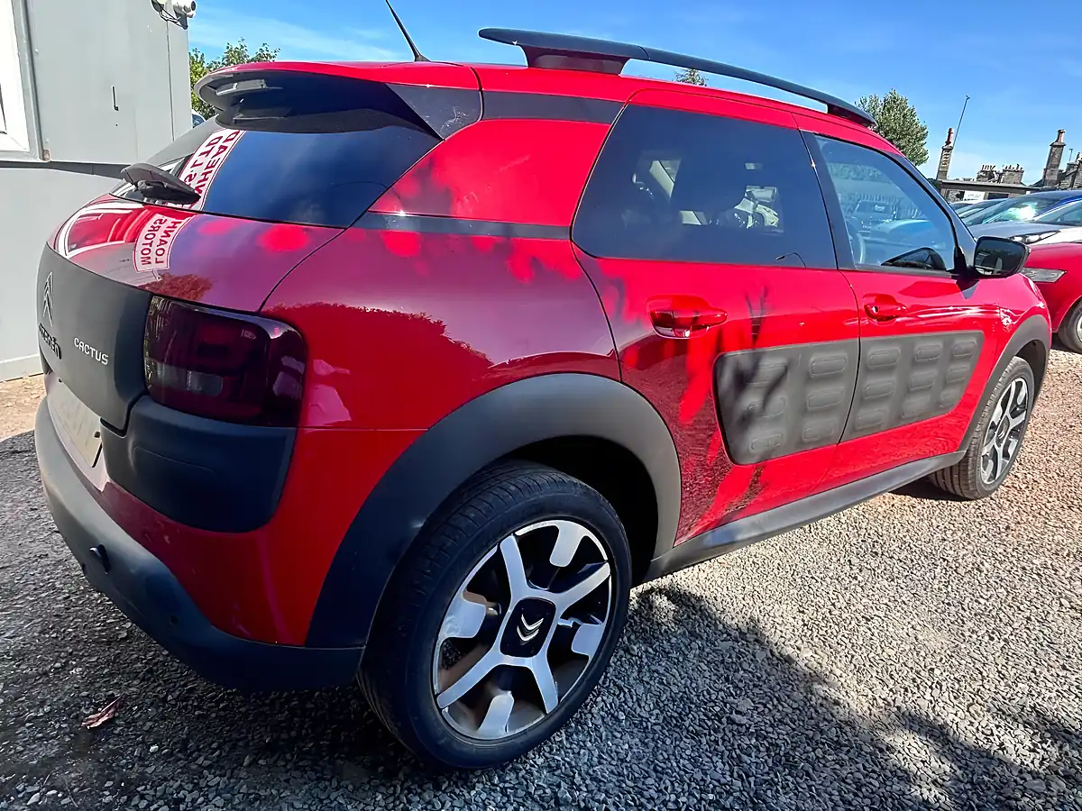 Used 2018 Citroen C4 Cactus Flair Red - Interior and Exterior details 15