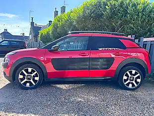 Used 2018 Citroen C4 Cactus Flair Red - Interior and Exterior details 7