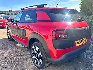 Used 2018 Citroen C4 Cactus Flair Red - Interior and Exterior details 9