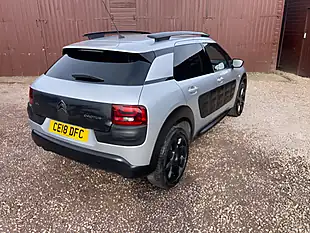 Used 2018 Citroen C4 Cactus Flair Silver - Interior and Exterior details 3