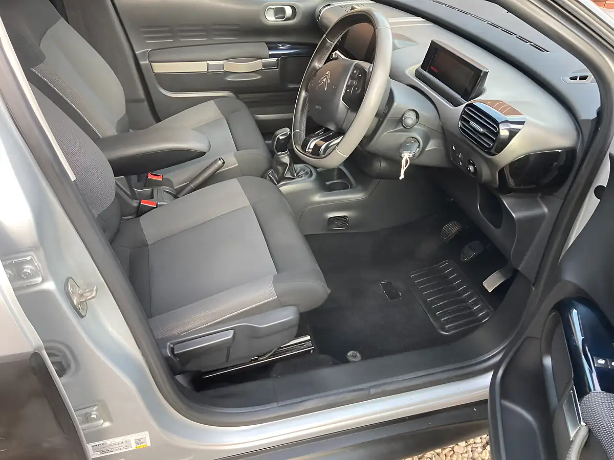 Used 2018 Citroen C4 Cactus Flair Silver - Interior and Exterior details 6