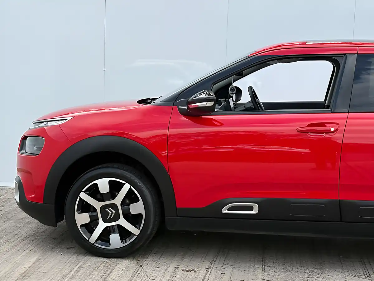 Used 2018 Citroen C4 Cactus Flair Sport Red - Interior and Exterior details 17