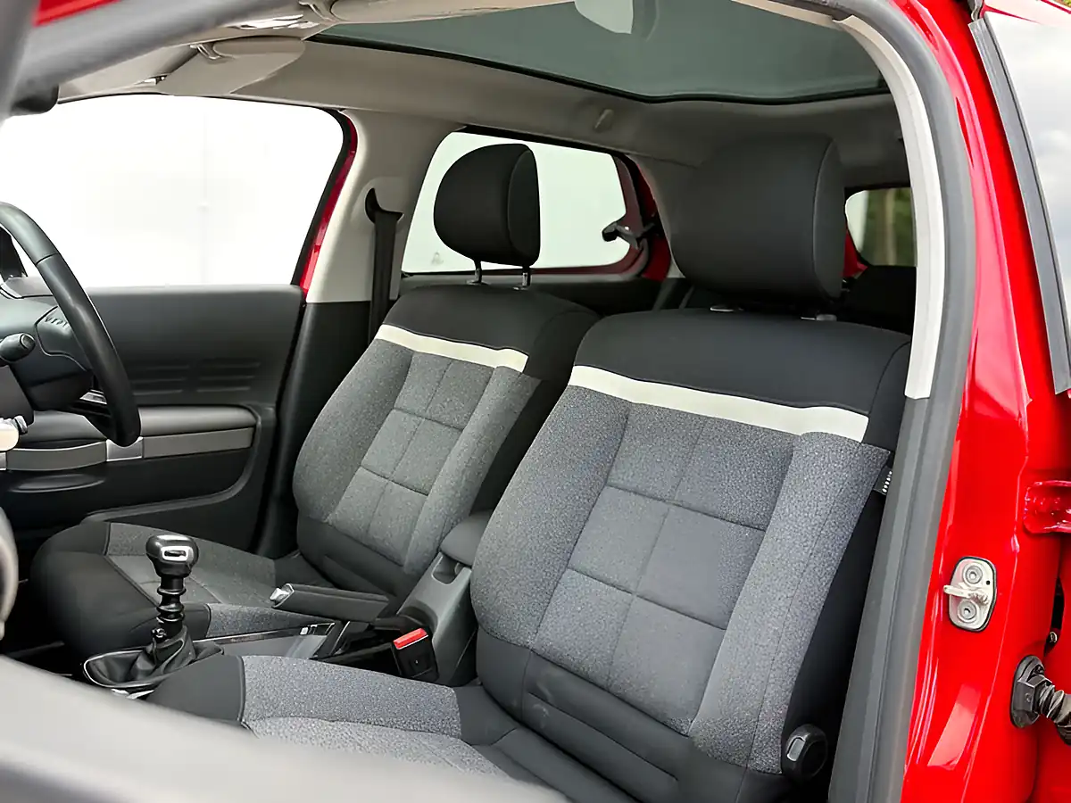 Used 2018 Citroen C4 Cactus Flair Sport Red - Interior and Exterior details 19