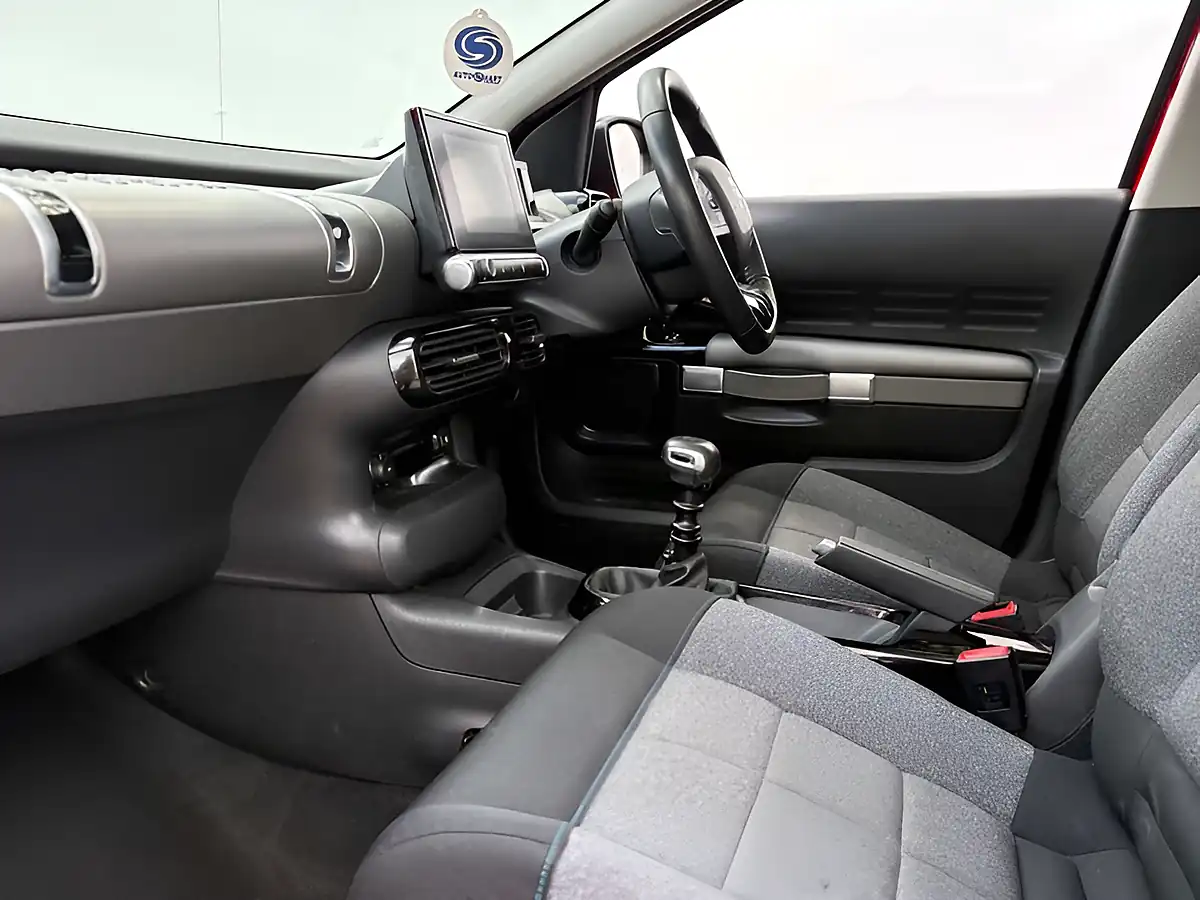 Used 2018 Citroen C4 Cactus Flair Sport Red - Interior and Exterior details 20