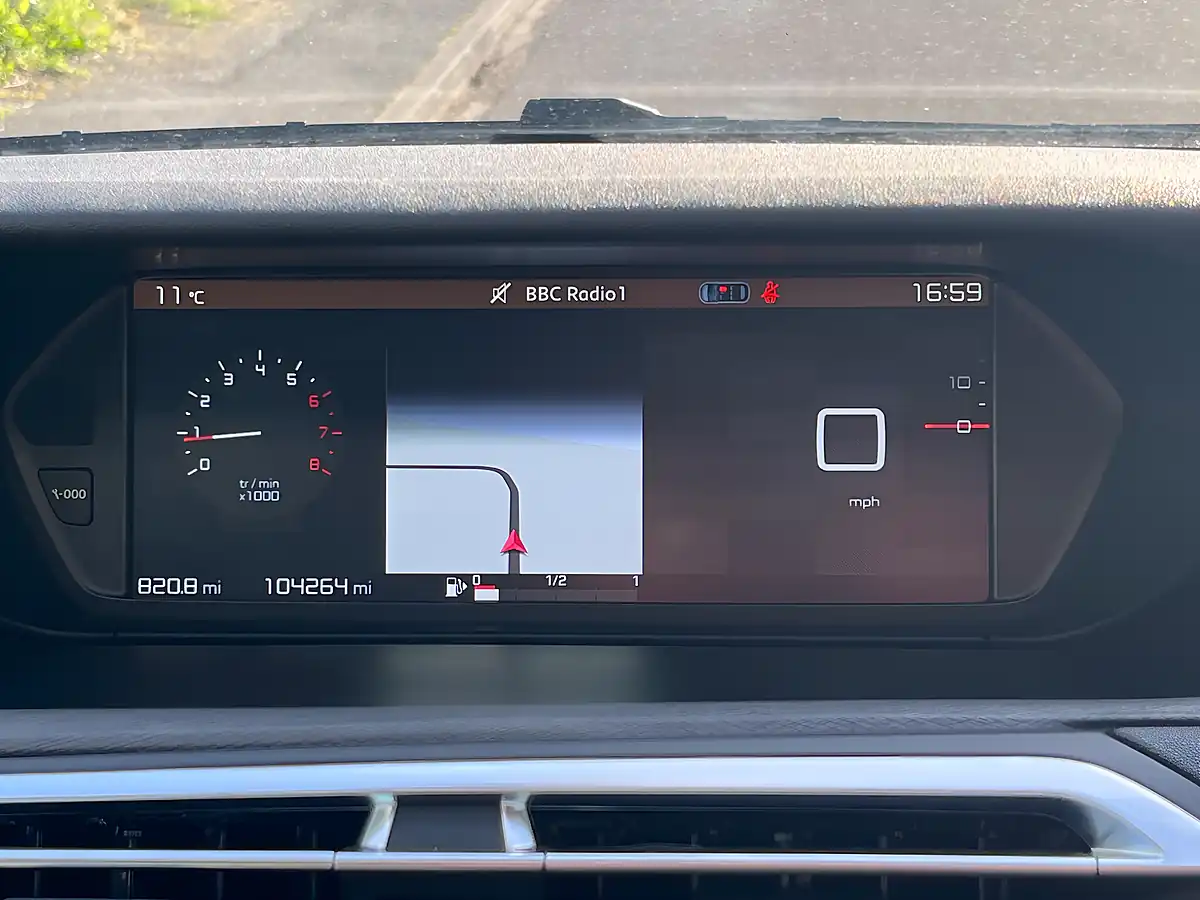 Used 2018 Citroen C4 Picasso Feel - Interior and Exterior details 5