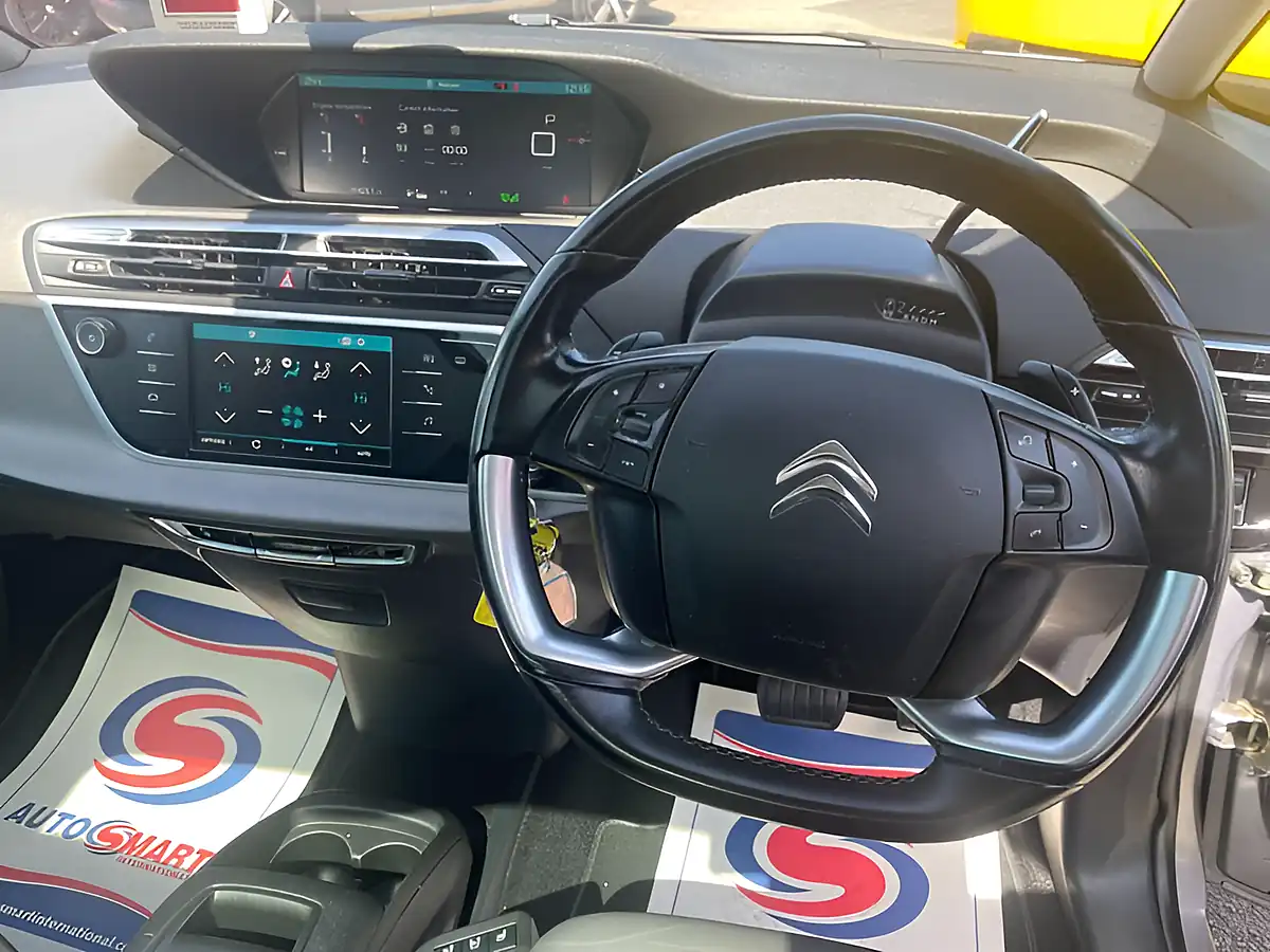 Used 2018 Citroen C4 Picasso Flair Grey - Interior and Exterior details 15