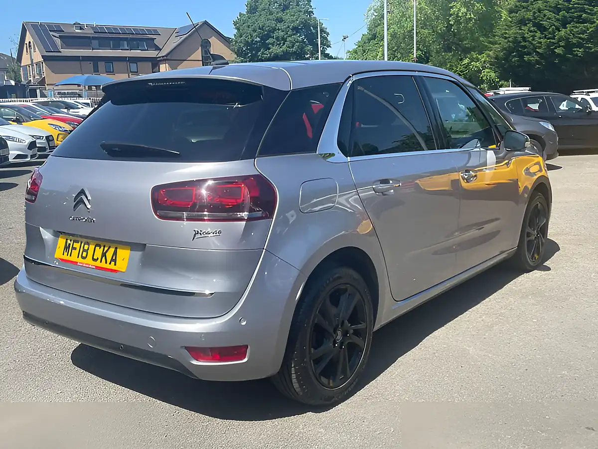 Used 2018 Citroen C4 Picasso Flair Grey - Interior and Exterior details 8