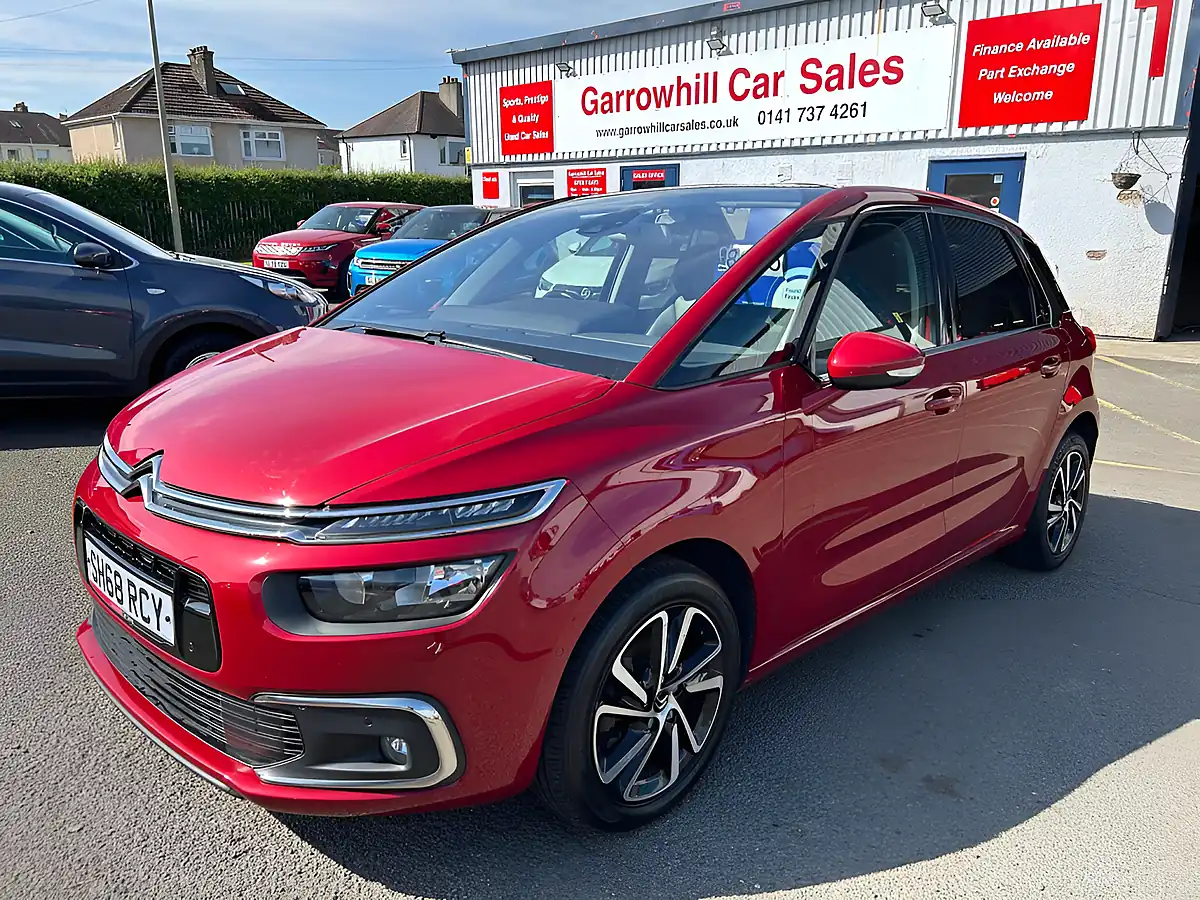 Used 2018 Citroen C4 Spacetourer Flair Red - Front View