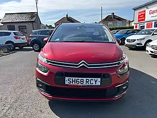 Used 2018 Citroen C4 Spacetourer Flair Red - Interior and Exterior details 5