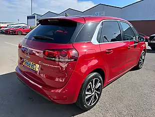 Used 2018 Citroen C4 Spacetourer Flair Red - Interior and Exterior details 8
