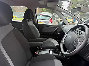 Used 2018 Citroen C4 Spacetourer Touch Edition Blue - Interior and Exterior details 7