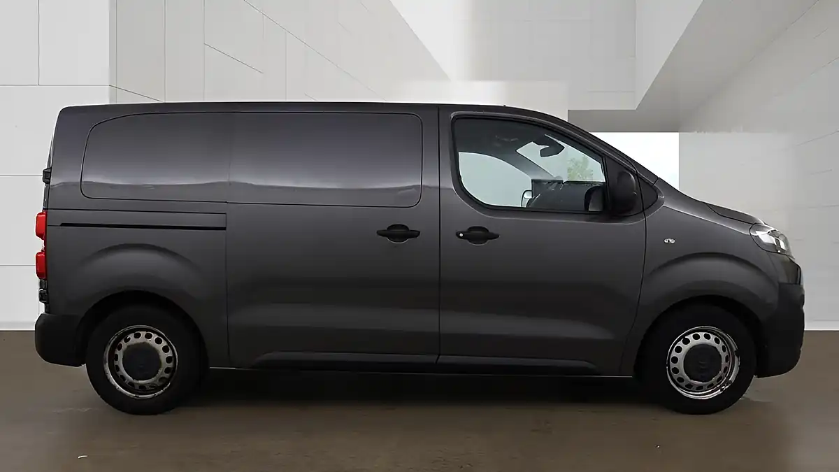 Used 2018 Citroen Dispatch Enterprise M Grey - Interior and Exterior details 11