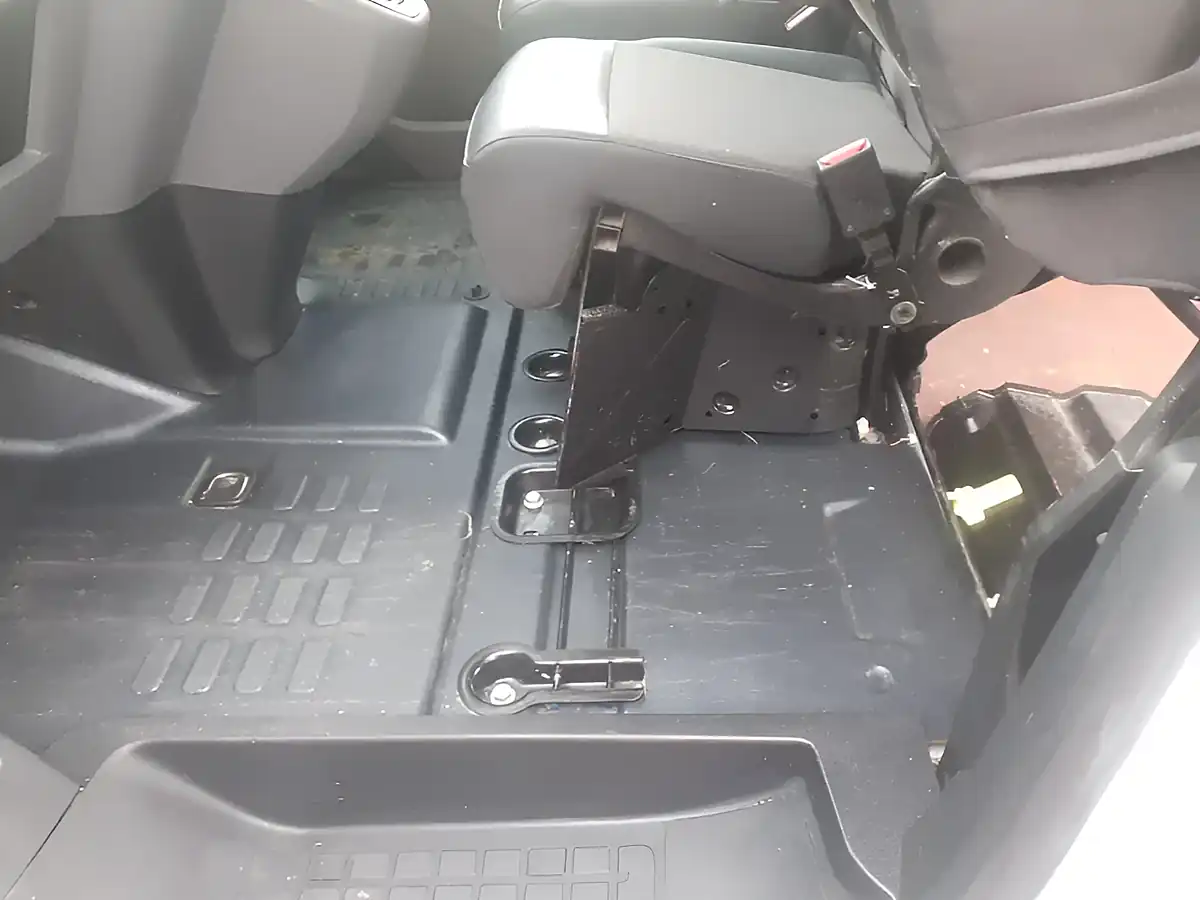 Used 2018 Citroen Dispatch Enterprise M Panel Van White - Interior and Exterior details 14