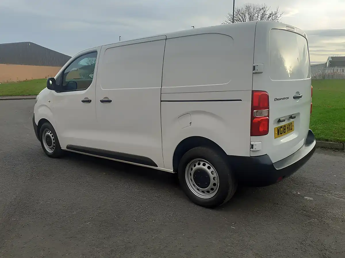 Used 2018 Citroen Dispatch Enterprise M Panel Van White - Interior and Exterior details 3