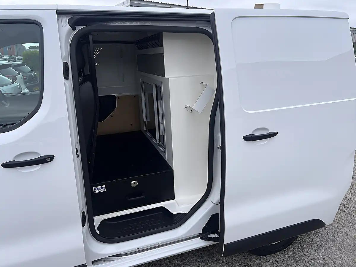 Used 2018 Citroen Dispatch Xs Enterprise L1H1 White - Interior and Exterior details 16