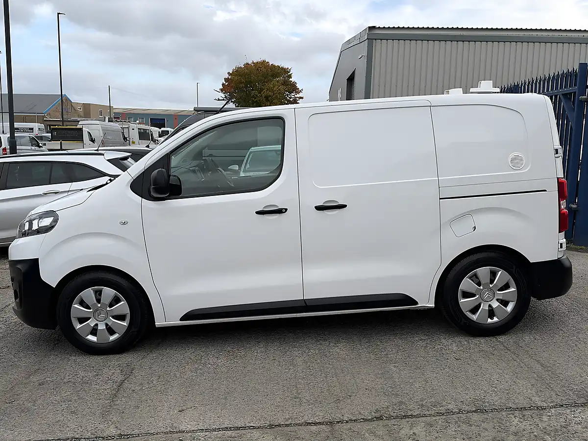 Used 2018 Citroen Dispatch Xs Enterprise White - Interior and Exterior details 9