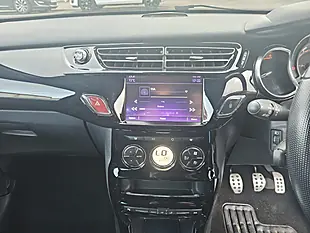 Used 2018 Citroen DS3 Prestige Black - Interior and Exterior details 11