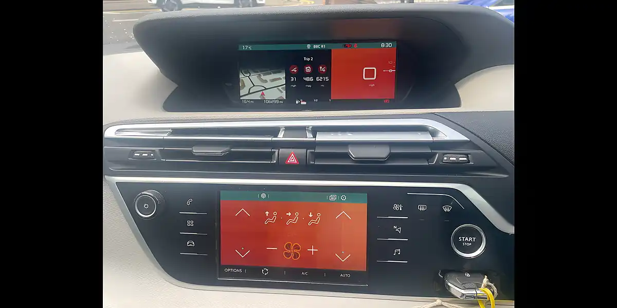 Used 2018 Citroen Grand C4 Picasso Feel Blue - Interior and Exterior details 15
