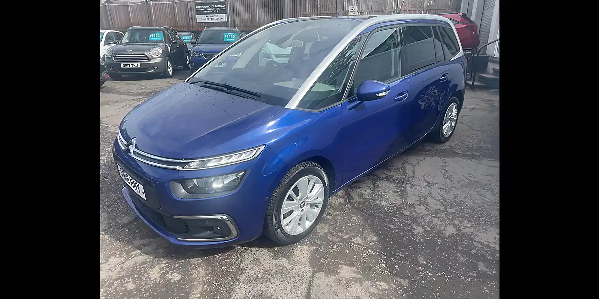 Used 2018 Citroen Grand C4 Picasso Feel Blue - Interior and Exterior details 7