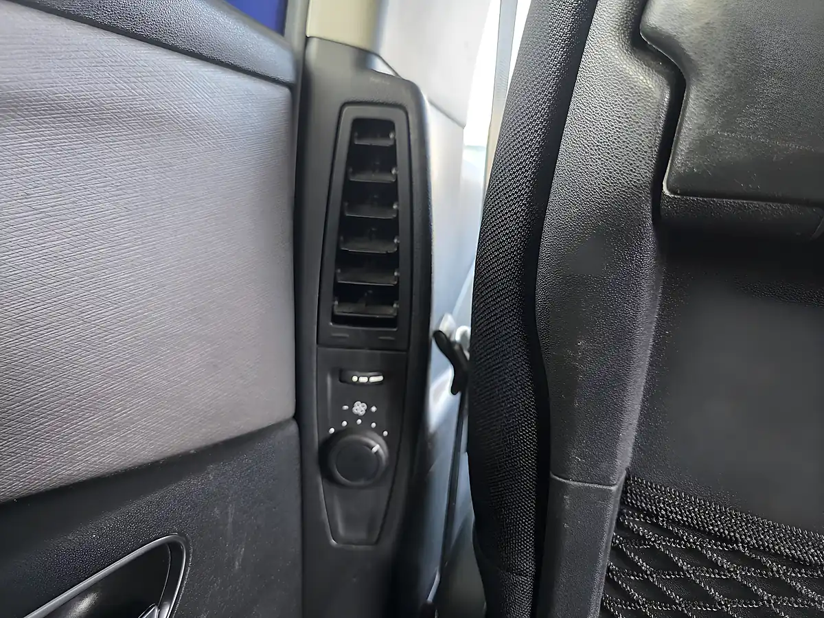 Used 2018 Citroen Grand C4 Picasso Feel Blue - Interior and Exterior details 15