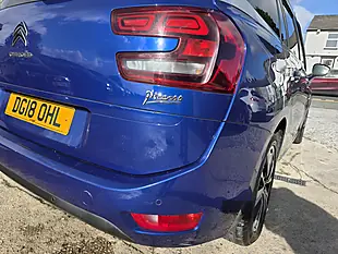 Used 2018 Citroen Grand C4 Picasso Feel Blue - Interior and Exterior details 17
