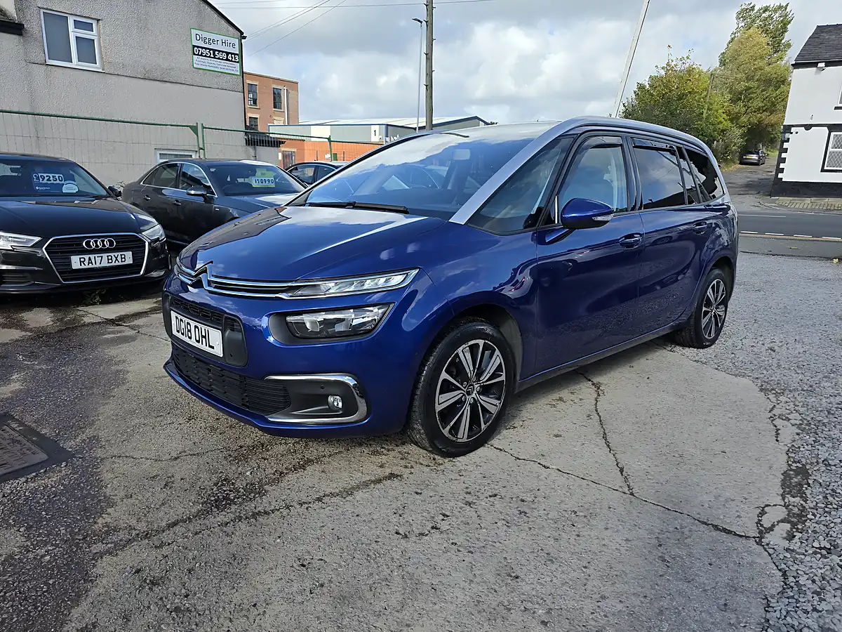 Used 2018 Citroen Grand C4 Picasso Feel Blue - Interior and Exterior details 3
