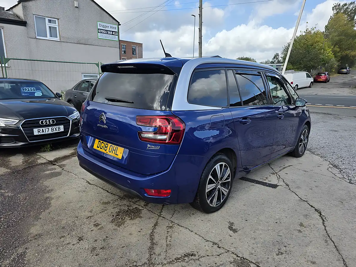 Used 2018 Citroen Grand C4 Picasso Feel Blue - Interior and Exterior details 6