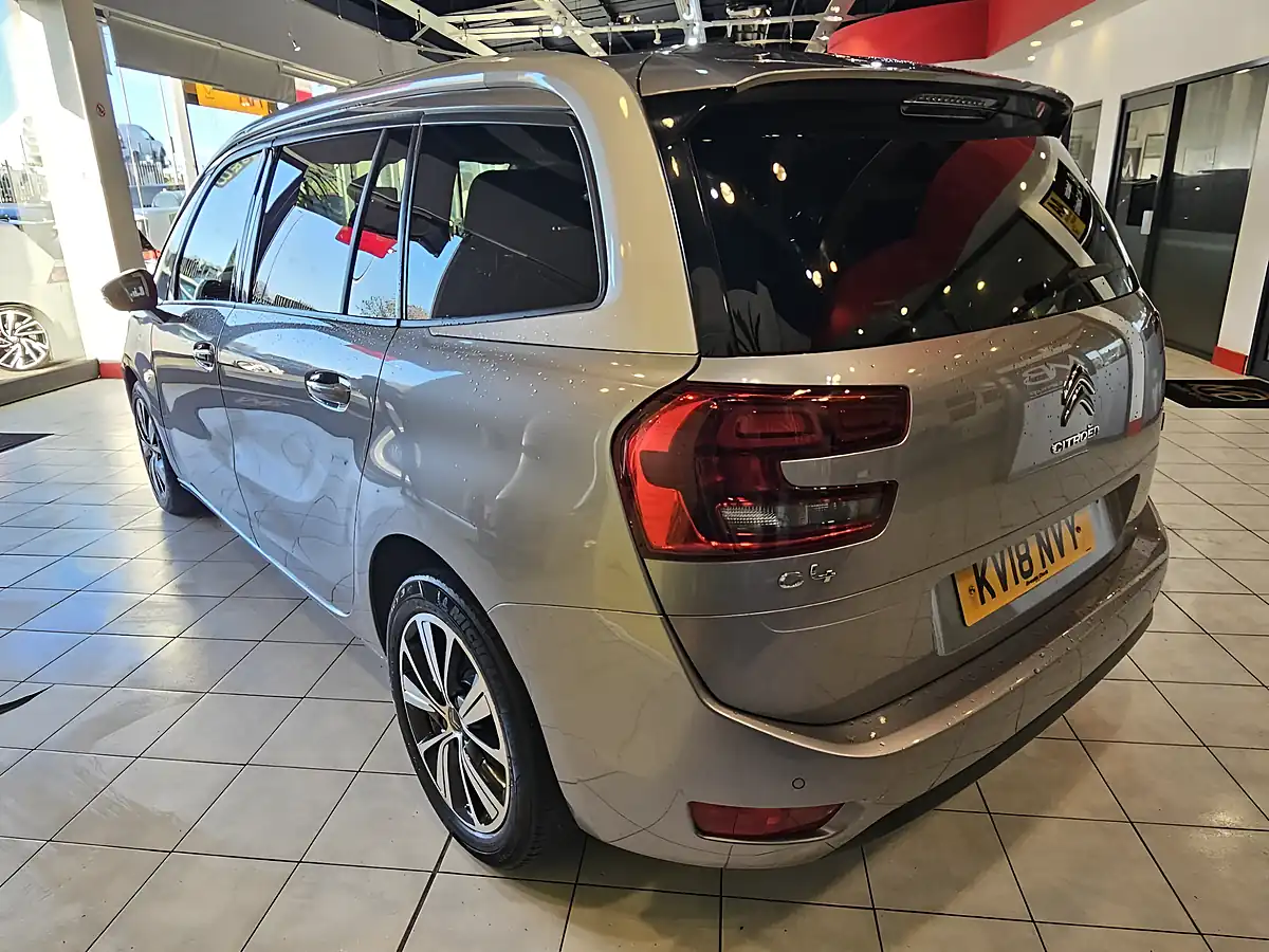 Used 2018 Citroen Grand C4 Picasso Feel Grey - Interior and Exterior details 6