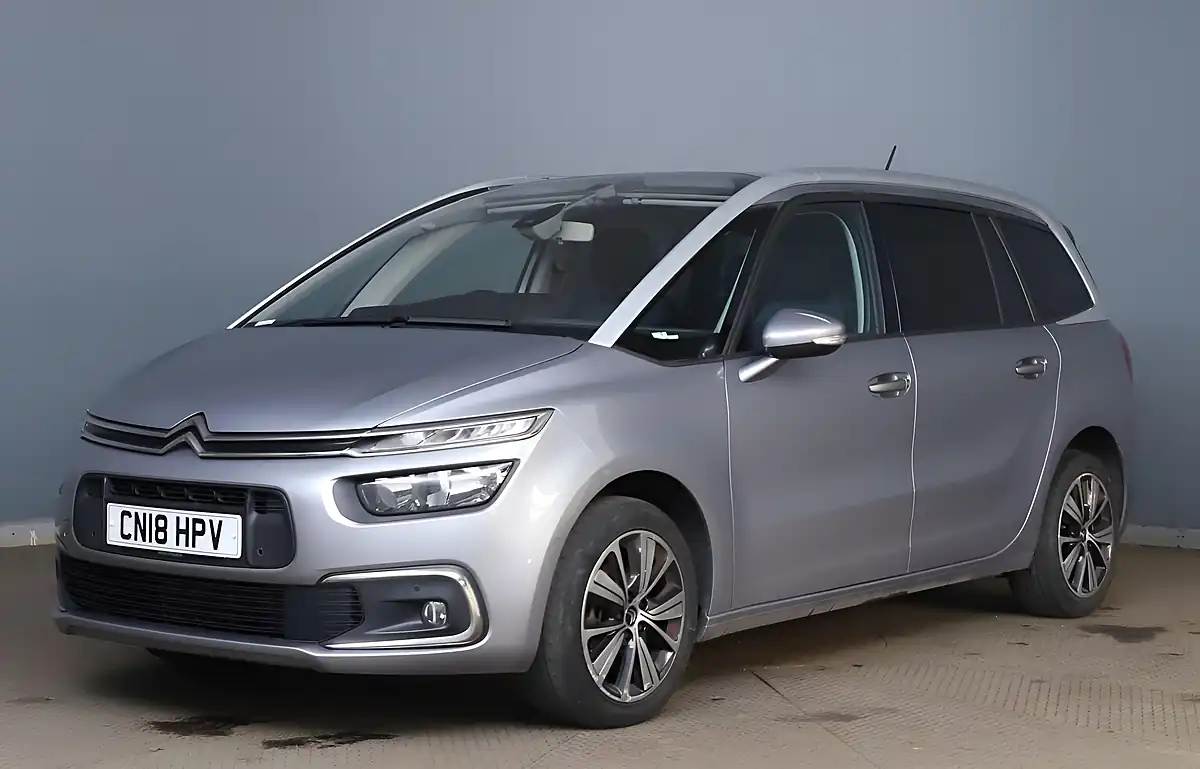Used 2018 Citroen Grand C4 Picasso Feel Grey - Interior and Exterior details 2