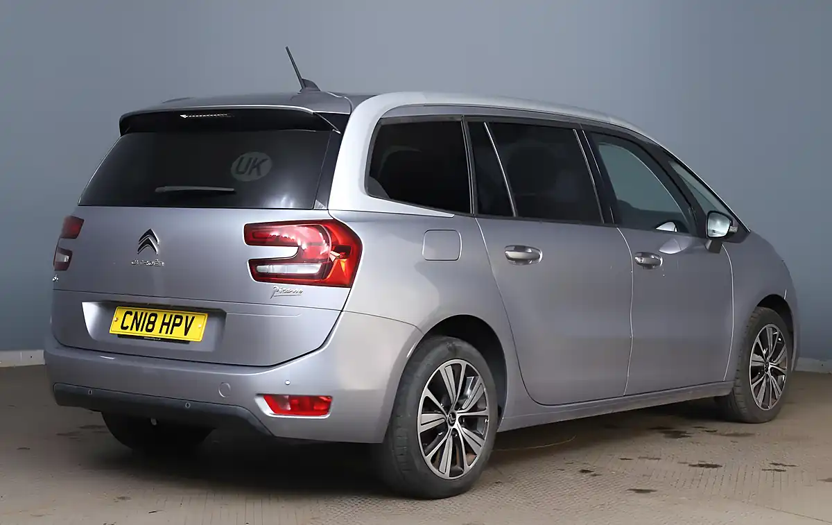 Used 2018 Citroen Grand C4 Picasso Feel Grey - Interior and Exterior details 4
