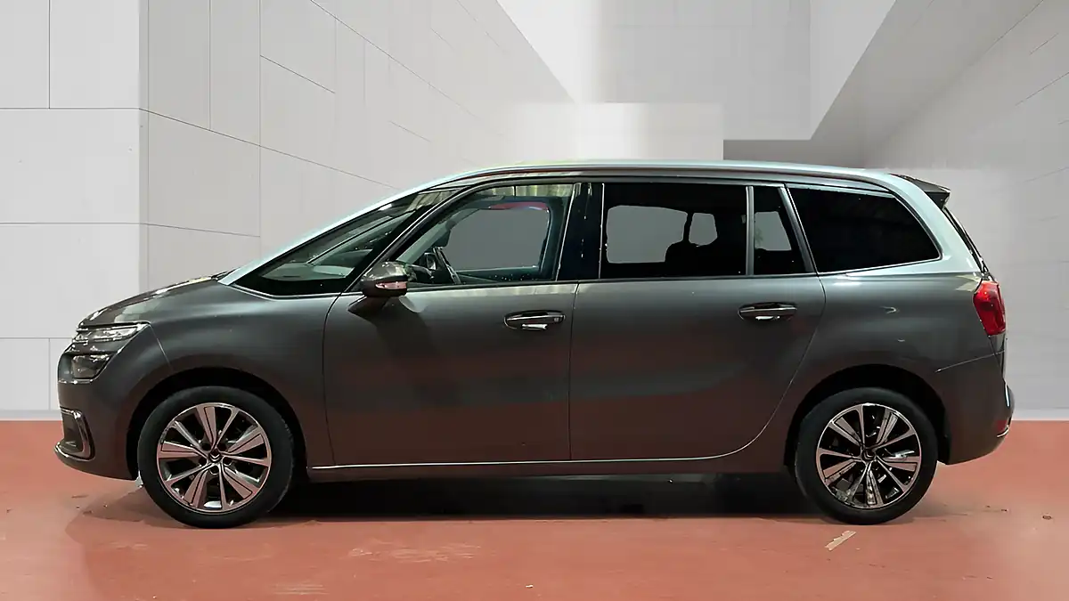 Used 2018 Citroen Grand C4 Picasso Feel Grey - Interior and Exterior details 6
