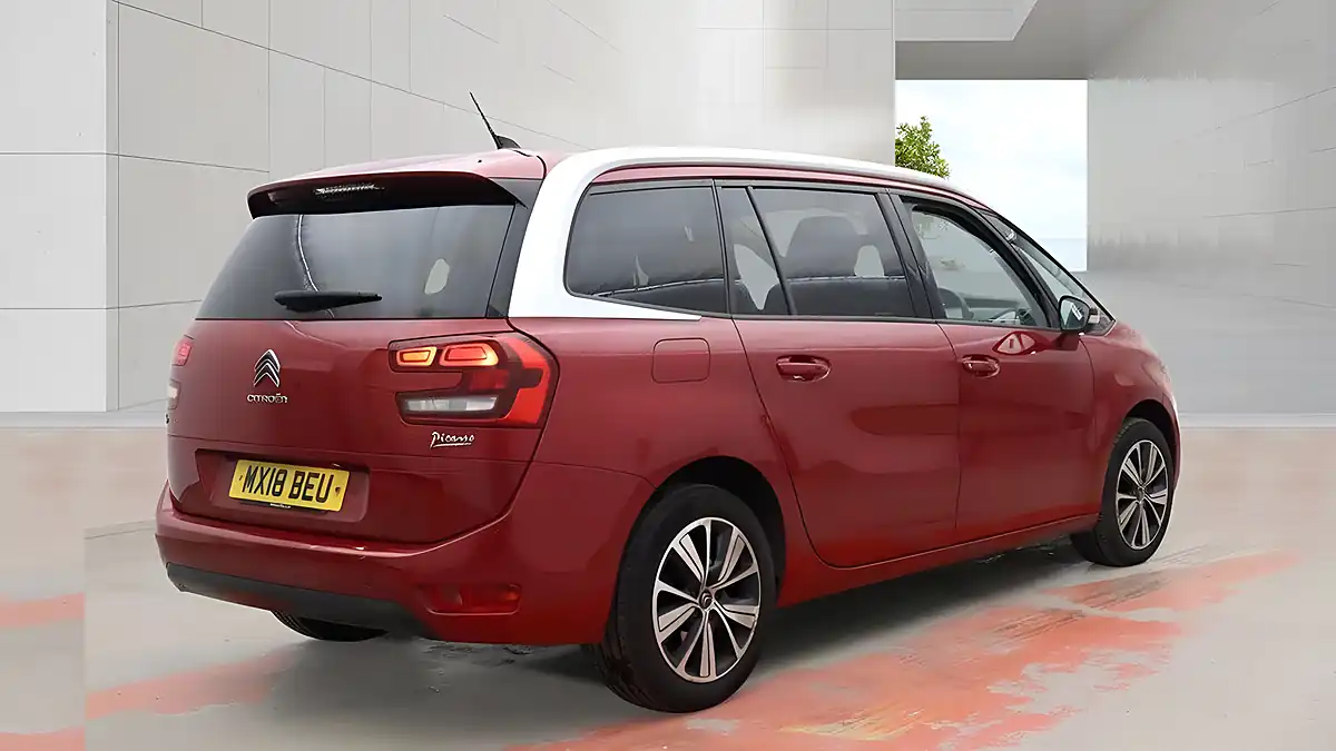 Used 2018 Citroen Grand C4 Picasso Feel Red - Interior and Exterior details 4
