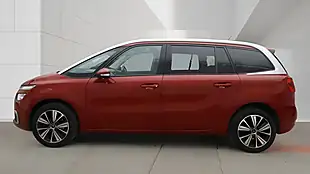 Used 2018 Citroen Grand C4 Picasso Feel Red - Interior and Exterior details 6