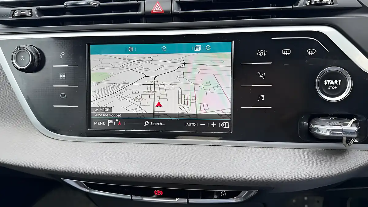 Used 2018 Citroen Grand C4 Picasso Feel White - Interior and Exterior details 11