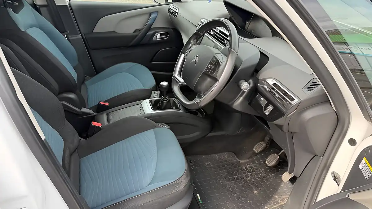 Used 2018 Citroen Grand C4 Picasso Feel White - Interior and Exterior details 14