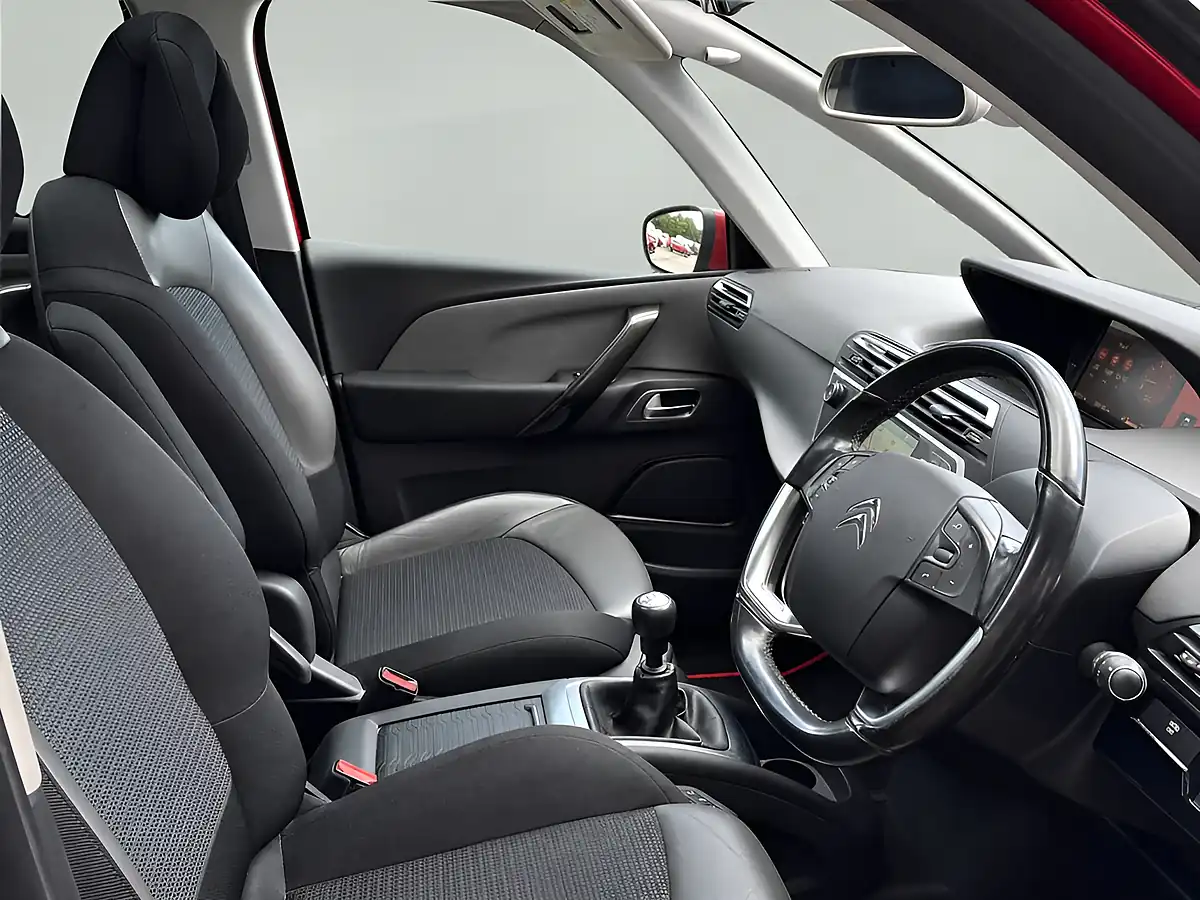 Used 2018 Citroen Grand C4 Picasso Flair Red - Interior and Exterior details 2