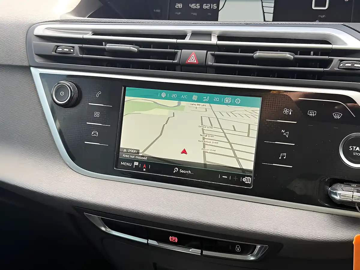 Used 2018 Citroen Grand C4 Spacetourer Feel Blue - Interior and Exterior details 16