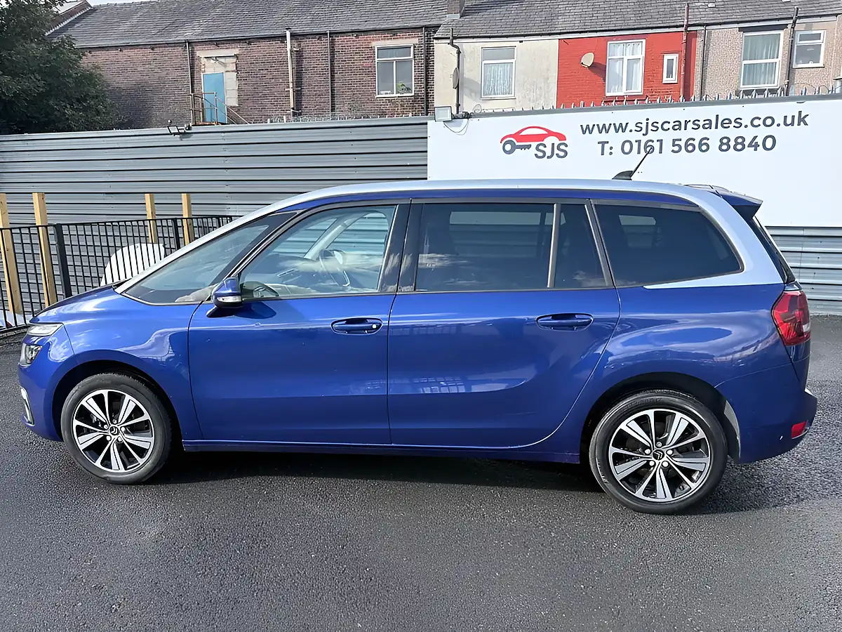 Used 2018 Citroen Grand C4 Spacetourer Feel Blue - Interior and Exterior details 8